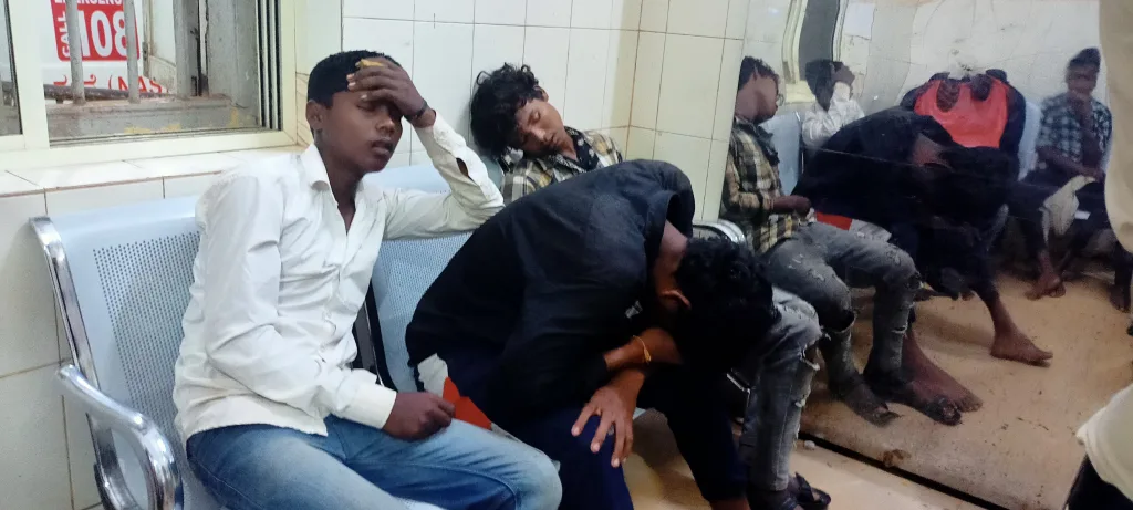 Gungi experiment on eight youths in train