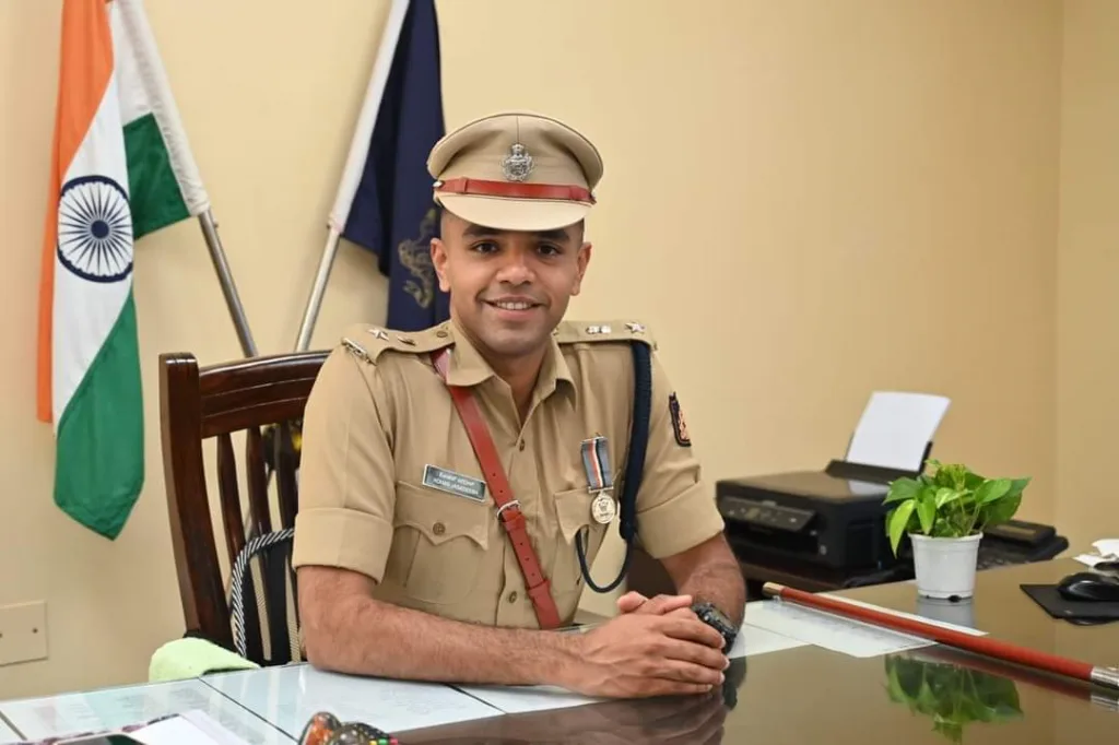 Night fingerprint campaign by police