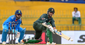 टीम इंडियाला पराभवाचा धक्का Team India is shocked by the defeat