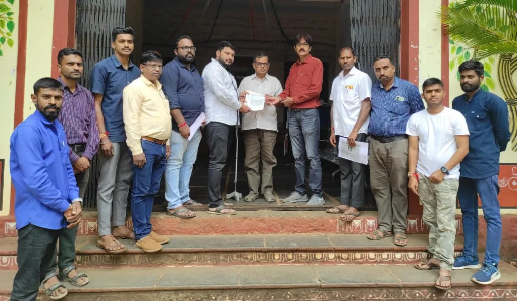 Don't close schools with low numbers