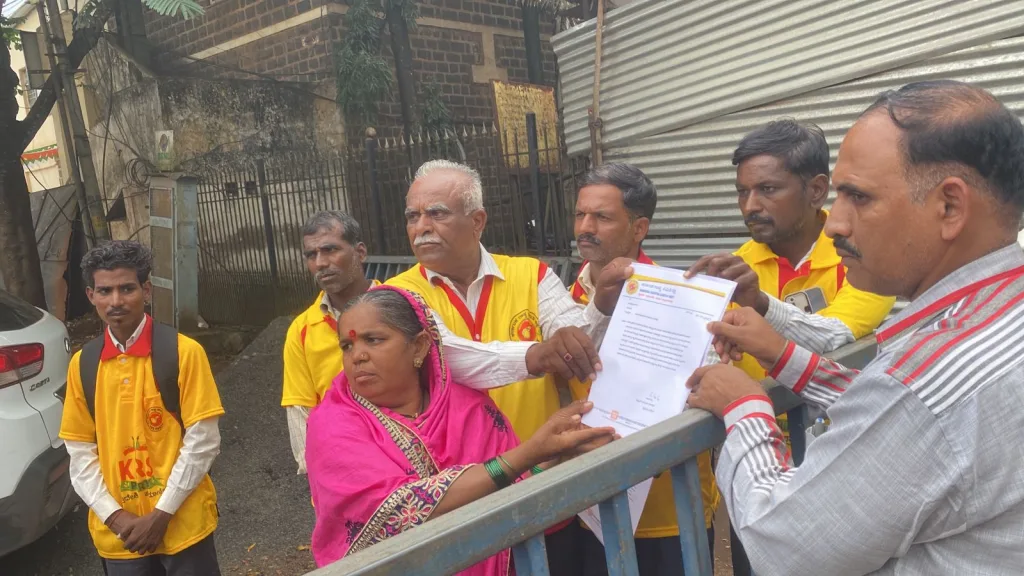 Installation of Ganesha idol on disputed land in Madhabavi village