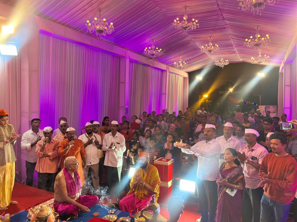 शिवप्रतिष्ठानच्या महाआरती उपक्रमाला प्रारंभ Commencement of Mahaarti activities of Shiv Pratishthan