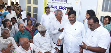 ‘जनता दर्शन’ला उत्तम प्रतिसाद Great response to 'Janata Darshan'