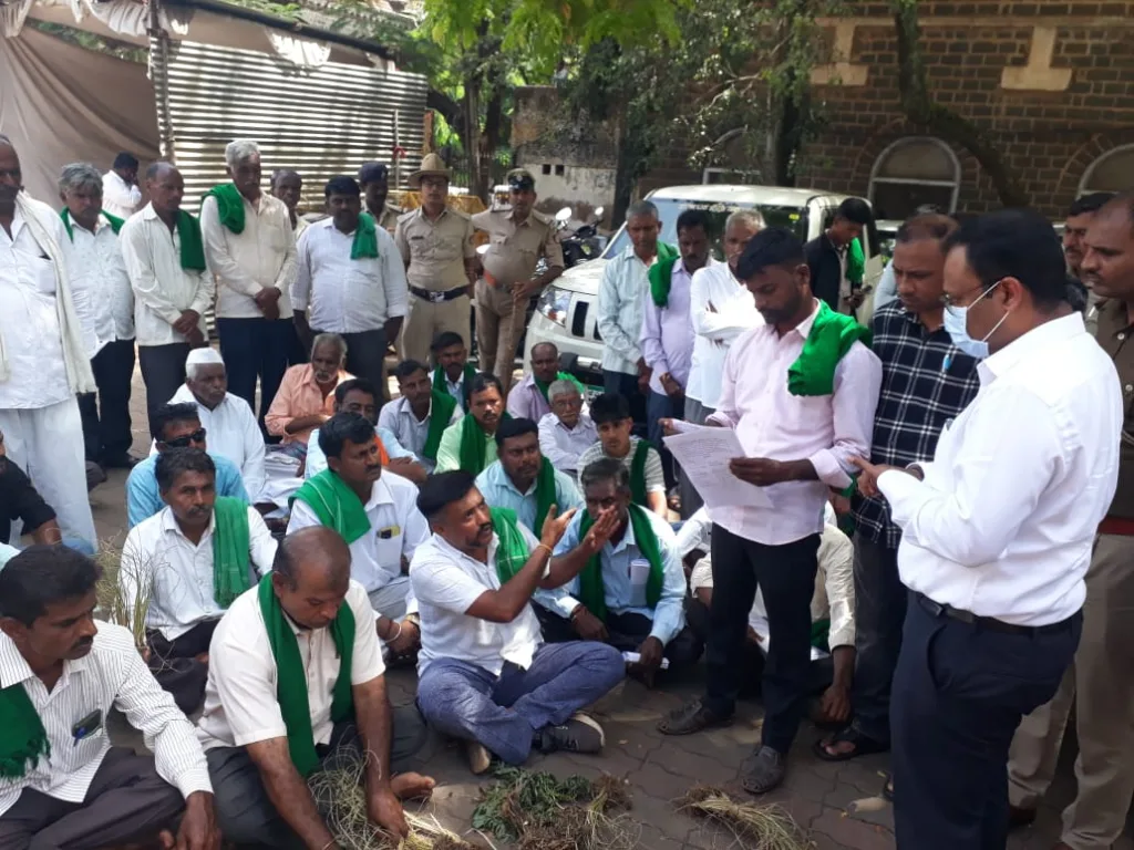 बेळगाव, खानापूरला दुष्काळग्रस्त जाहीर करा Declare Belgaum, Khanapur drought affected