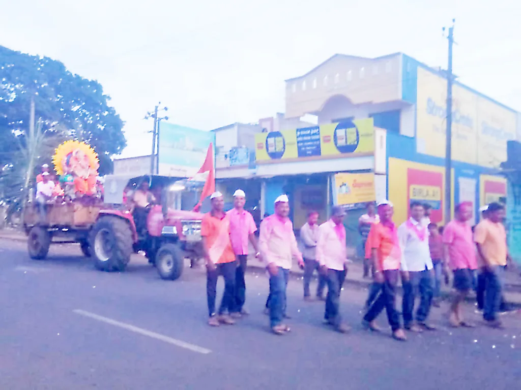 तालुक्याच्या पूर्व भागामध्ये गणपती बाप्पांना निरोप Farewell to Ganapati Bappa in the eastern part of the taluka