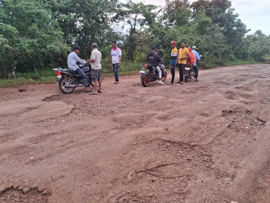 Begging movement for border road