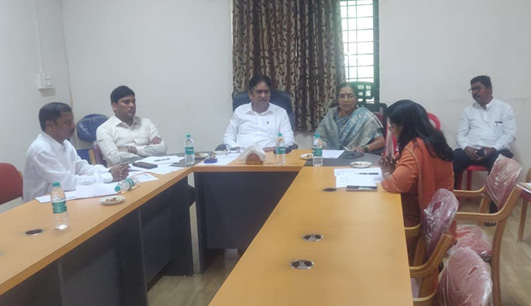 MLA Raju Seth held the meeting