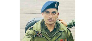 दहशतवाद्यांना मदत करणारा डीएसपी श्रीनगरमध्ये गजाआड DSP aiding terrorists nabbed in Srinagar