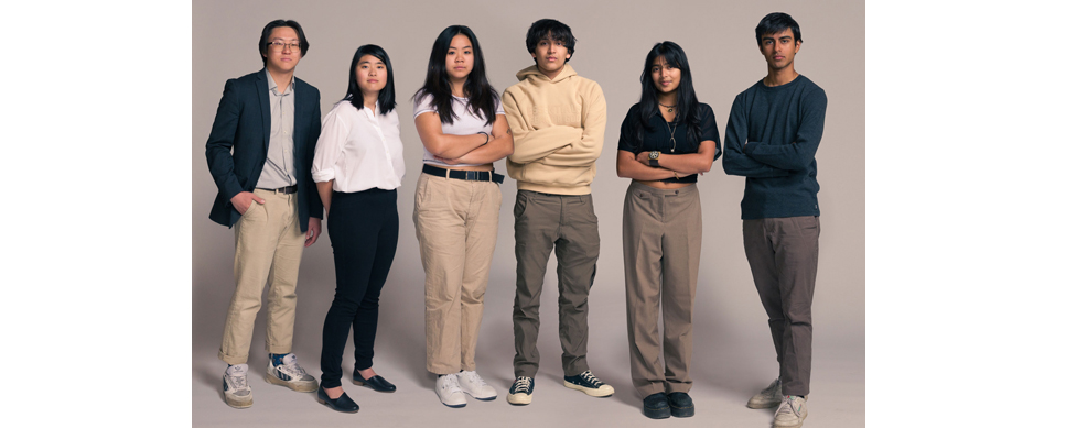 आशियाई-अमेरिकन युवांना भुतकाळाची भीती Asian-American youth's fear of ghosts