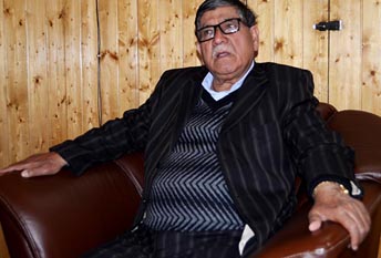 Mohammad Akbar Lon should apologize