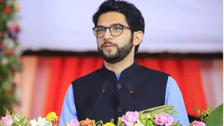 लाठ्याकाठ्या घेऊन शासन आपल्या दारी, आदित्य ठाकरेंचा सरकारवर हल्लाबोल Aadity Thackeray on Jalna Lathicharge