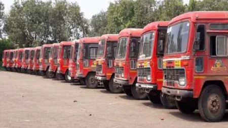 ST Protest : प्रलंबित मागण्यांसाठी एसटी कर्मचारी पुन्हा बेमुदत संपावर ST employees again on indefinite strike for pending demands