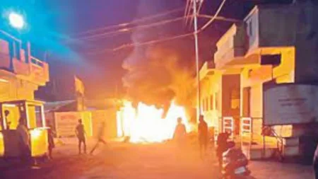 Satara News: साताऱ्यातील पुसेसावळीत दोन गटातं राडा,15 जण जखमी, दोघांचा मृत्यू social media defamatory Pusesawali in Khatav taluka satara news