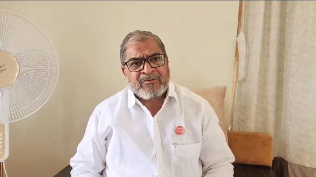 raju shetti criticism on eknath shinde devendra fadnavis ajit pawar