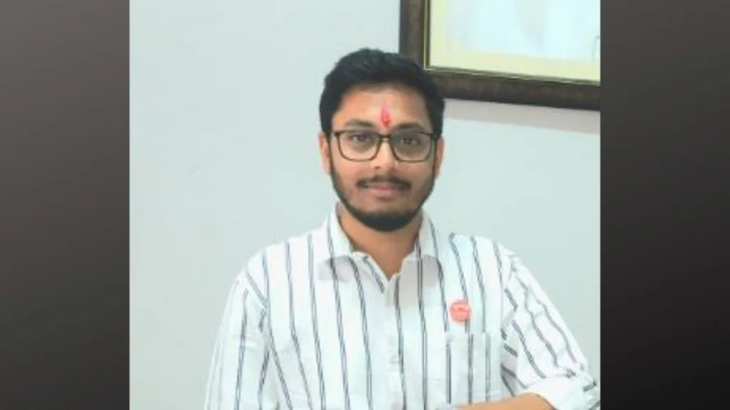 कंत्राटी नोकर भरती धोरणाचा फेरविचार करा ! अन्यथा महाराष्ट्रभर उग्र आंदोलन contract recruitment policy Rethink demand Saurabh Shetti