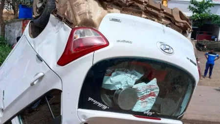 Accident on Pune-Bangalore National Highway woman injured marathi news
