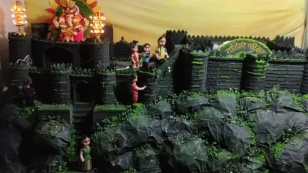 Rajgire family scene of the shivajimaharaj destruction of fort