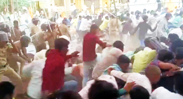 ही सरकारची चूकच! This is the government's fault!