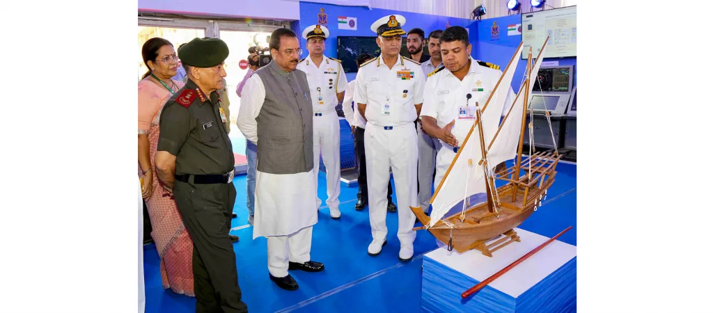 Presenting ship model made by ancient technology