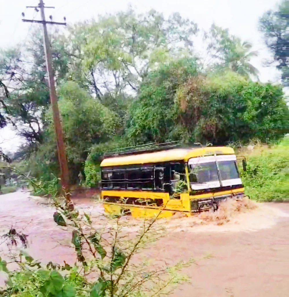 Sankeshwar area was lashed by rain again