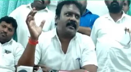 जामिनासाठी भुजबळांनी शरद पवारांना ब्लॅकमेल केले; माजी आमदार रमेश कदम यांचा गौफ्यस्फोट