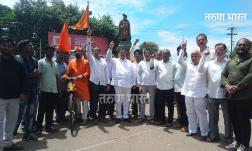 मराठ्यांच्या हाकेला कोल्हापूरकरांचा प्रतिसाद; कोल्हापूर बंदला उत्स्फूर्त प्रतिसाद Kolhapur response bandhcall Sakal Maratha community