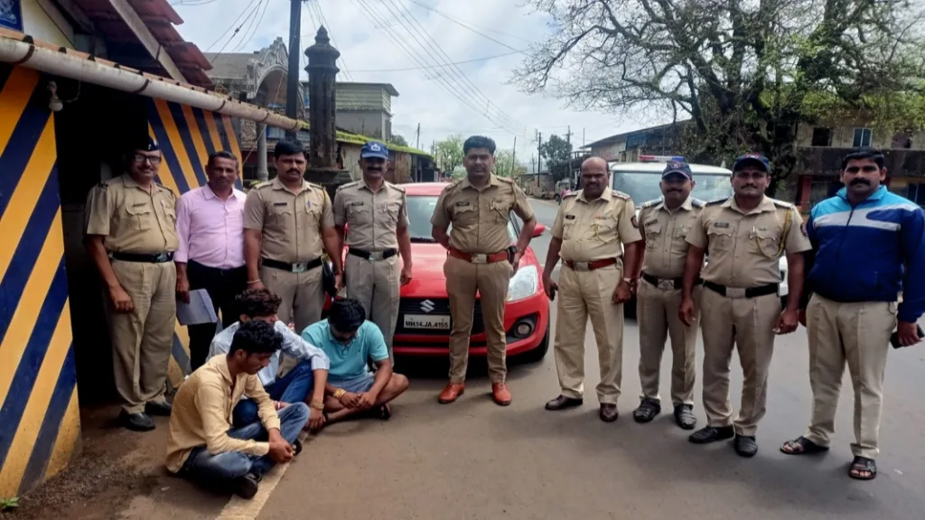 हवेत गोळीबार करून पसार झालेले तिघे आंबोली पोलिसांच्या ताब्यात