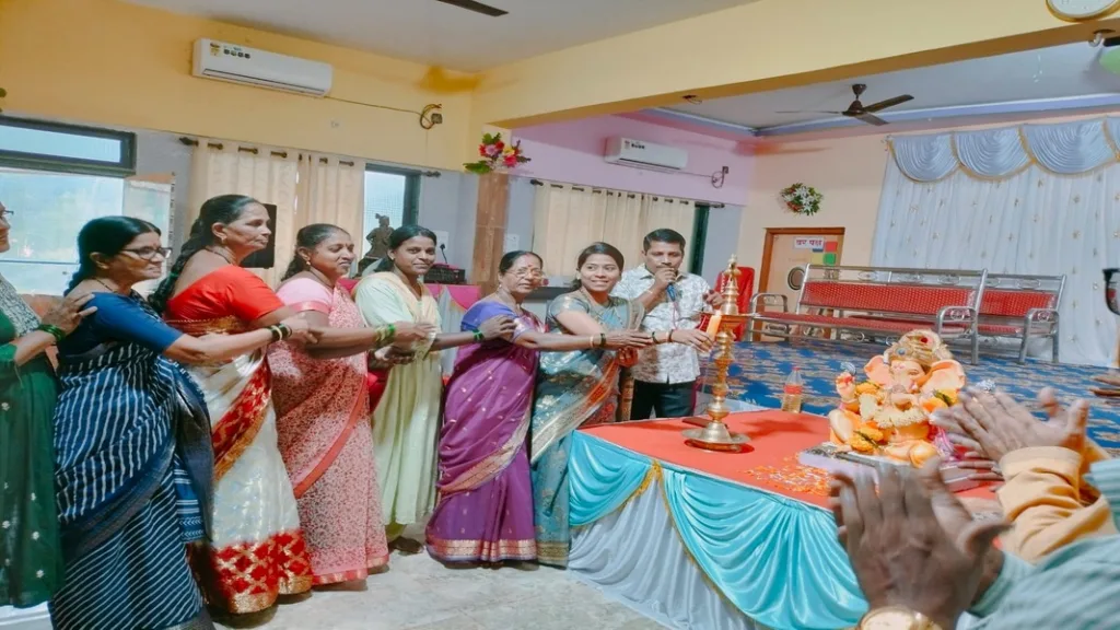 महिला बचतगटांसाठी एक पाऊल!