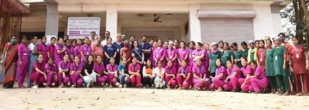 कॅन्सरग्रस्तांच्या वेदनेवर फुंकर घालणारा देवदूत An angel who blows on the pain of cancer sufferers