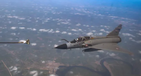 आकाशात दिसली भारत-इजिप्तची मैत्री India-Egypt friendship seen in the sky