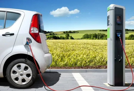 इलेक्ट्रिक कार आणण्याचे ‘जेएसडब्ल्यू’चे स्वप्न JSW's dream of bringing electric cars