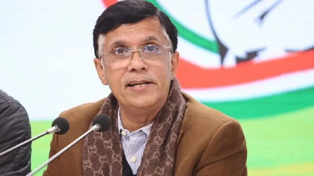 After the announcement of boycott of news reporters, now the Congress is in full swing