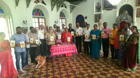 नवसाहित्यिक अक्षदा गावडेच्या “क्षणिक” या काव्यसंग्रहाचे प्रकाशन