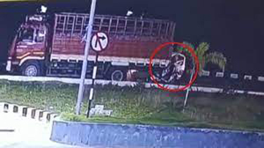 6 people died in a terrible road accident in Tamil Nadu