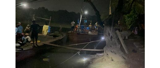 नदीतील वाळू बेकायदा उपसा करणाऱ्यांविरूद्ध मोठी कारवाई Massive action against those who illegally extract sand from the river