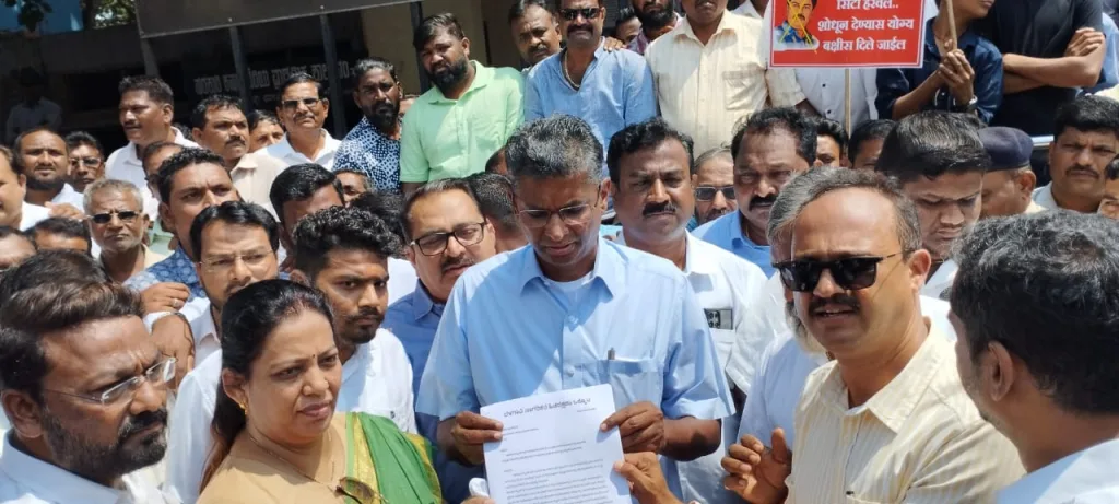 स्मार्ट सिटीमधील भ्रष्टाचाराची चौकशी करा Investigate corruption in smart cities