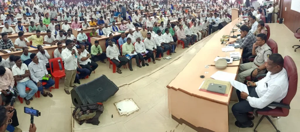 Bombardment of complaints in the backward class injustice redressal meeting