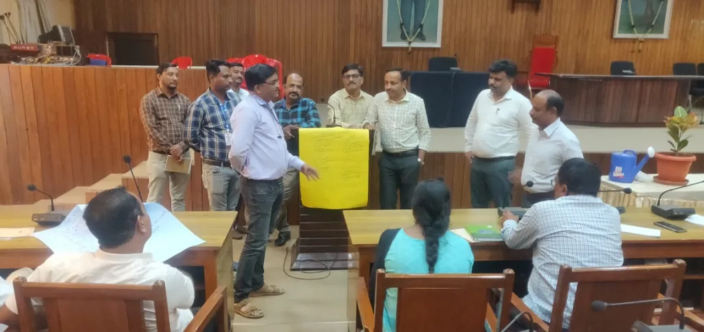 आता व्यावसायिकांसाठी उपलब्ध केली जाणार जागा Space to be made available to professionals now