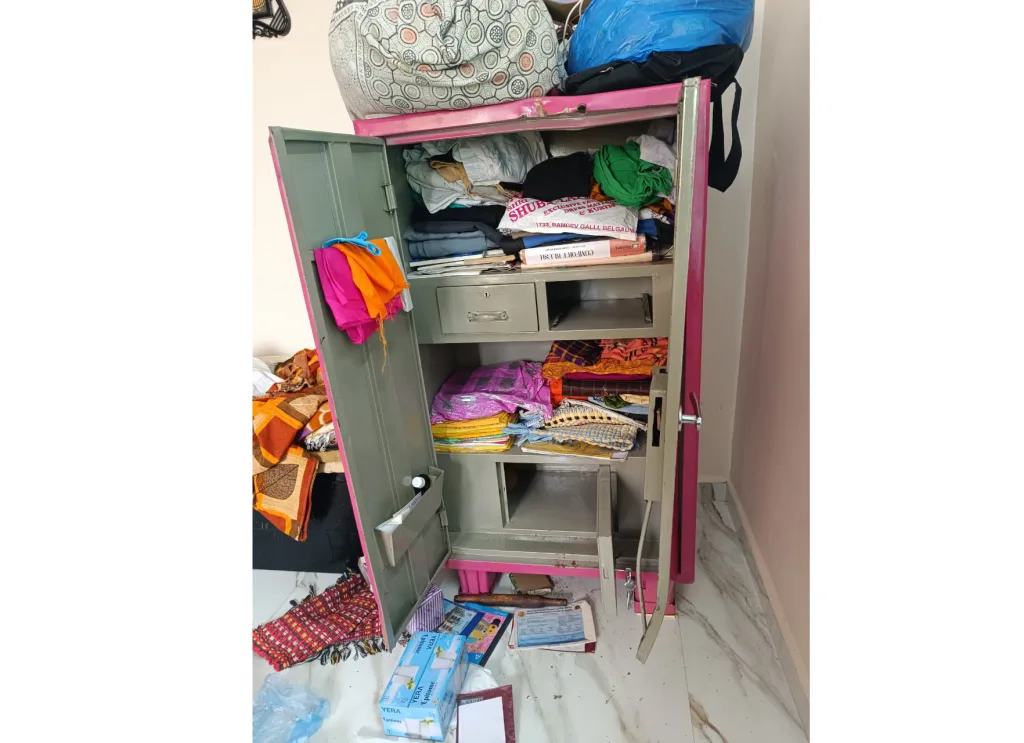 10 lakh house burglary in Ramtirth Nagar