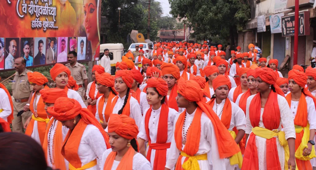 दौडमध्ये महिलांची उपस्थिती लक्षणीय The presence of women in Daud is significant