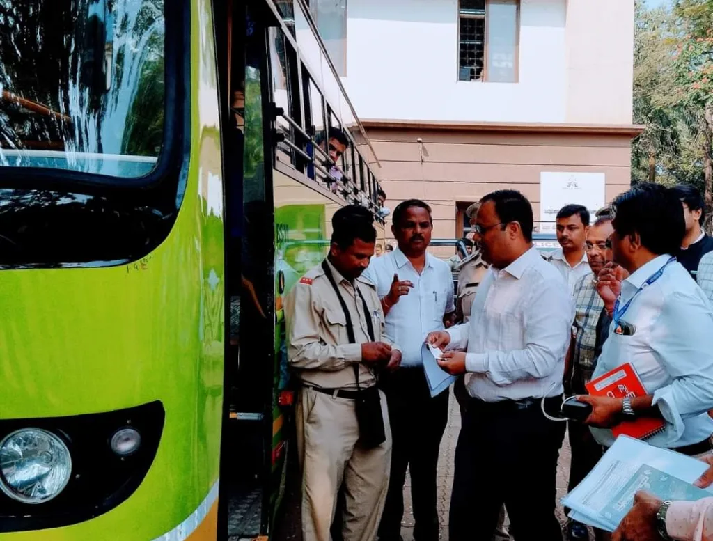Collector's bus journey for Janata Darshan