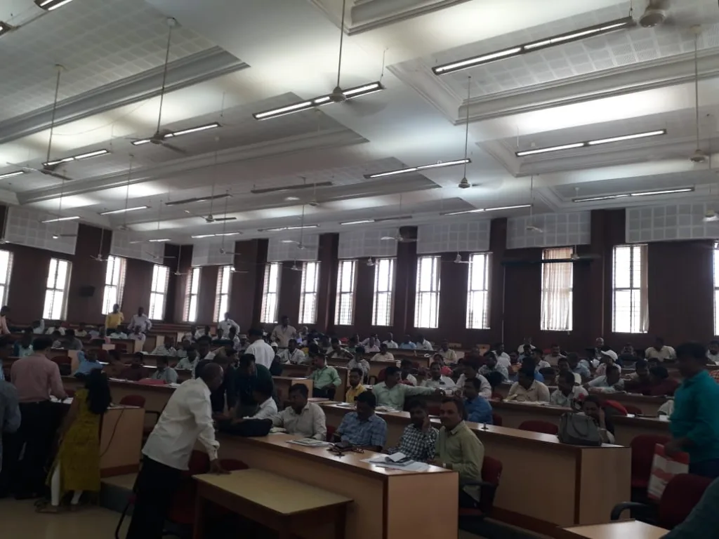 महसूल वसुलीसाठी पीडीओंना कडक सूचना Strict instructions to PDOs for revenue collection