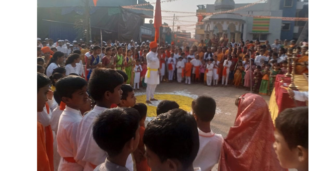 सोनोली गावात पारंपरिक ग्रामीण संस्कृतीचे दर्शन View of traditional rural culture in Sonoli village