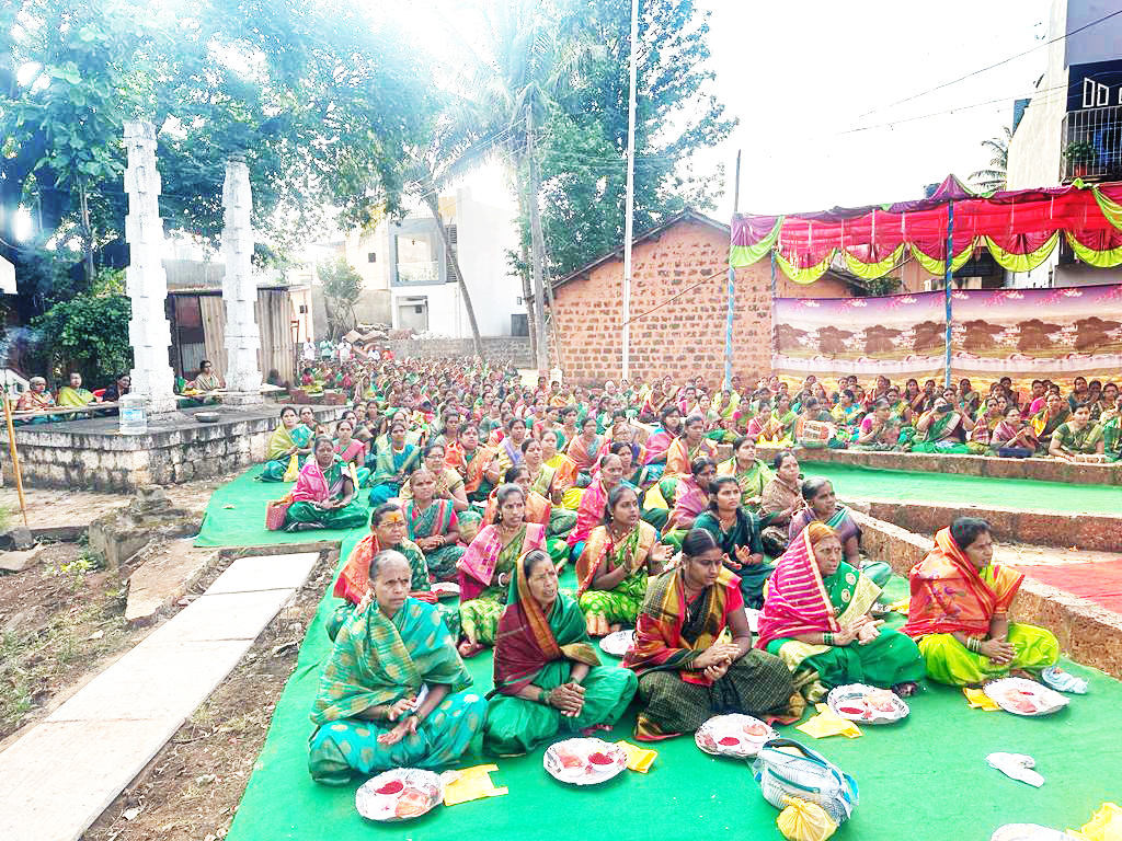 Spontaneous participation of women in Mahakunkumarchan program