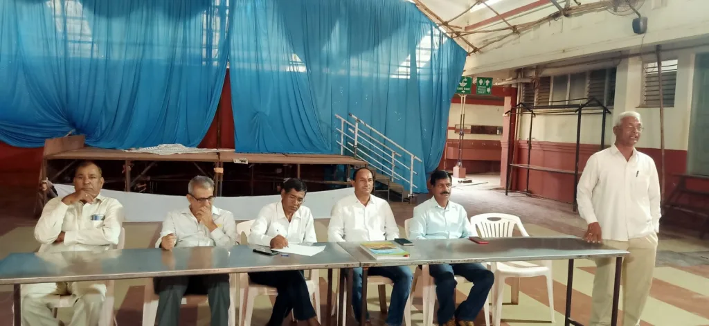 परवानगी दिली नाही तरी मूक फेरी काढणारच! Even if you don't give permission, you will make a silent round!