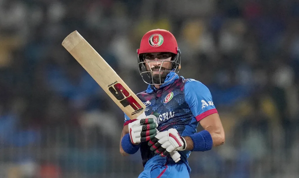 Pakistan prostrates itself in front of Afghanistan