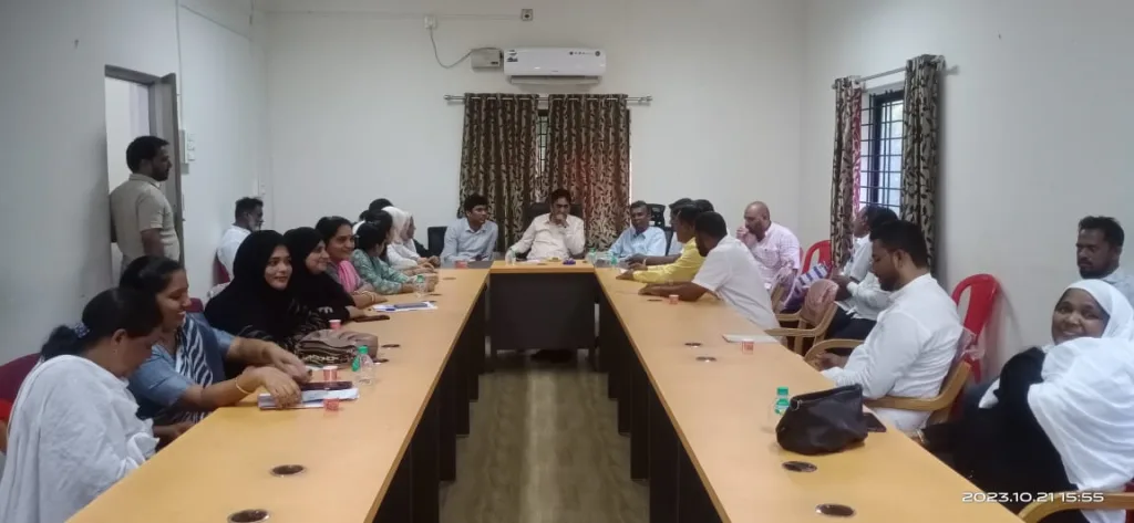 Politics heated up over the reply to the notice;