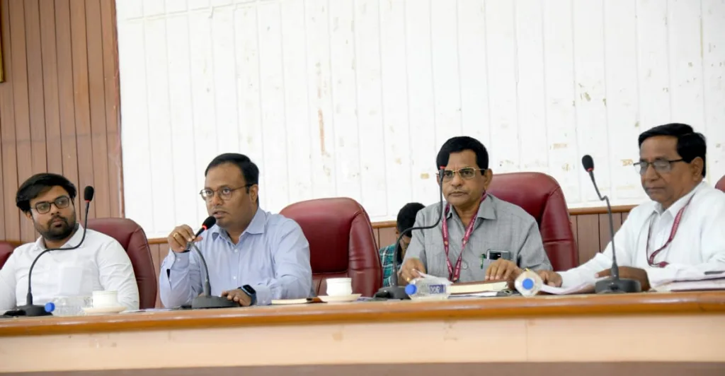 Instructions to Appointed Employees in the Background of Examinations