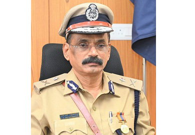 आक्षेपार्ह पोस्ट करणाऱ्यांवर कडक कारवाईचा इशारा Warning of strict action against those posting offensive posts