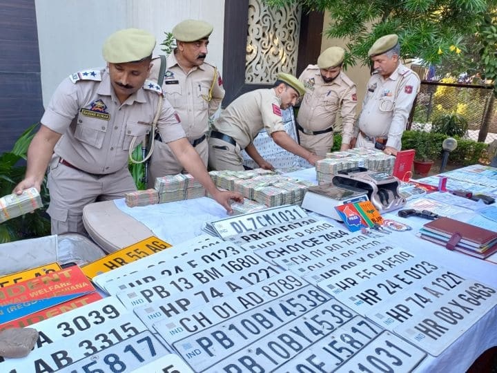 5 crore cash seized along with heroin in Punjab